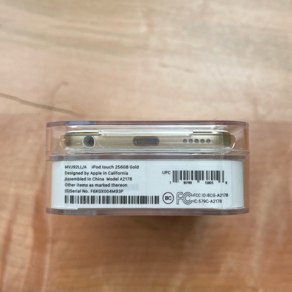 New, unopened packed 7th generation, iPod touch 256GB - Picture 5 of 6